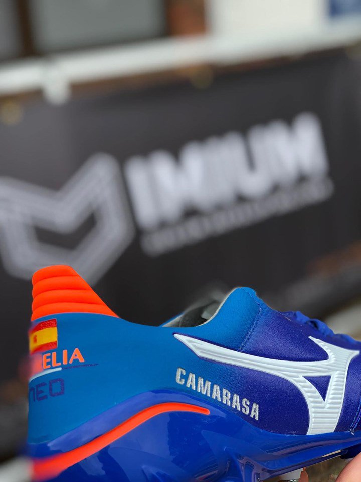 ImiumLtd's tweet photo. #Bluebirds you're are not going to want to miss out on this! We are holding a silent auction for 1 pair of @vicama8 exclusive Mizuno prototype boots, with all proceeds going to @cancer_wales. 

To be within a chance of winning please email marketing@imium.co.uk 

#CCFC #CityasOne https://t.co/yTrUY6QlU7