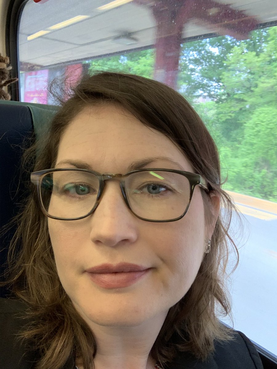 sarifsmith's tweet photo. Weird thing. Got glasses a few months ago and several people have told me I look smarter and they listen to me more. Some people haven’t even recognized me. I think it just hides my dark circles. #gettingolderisweird #thingsnoonewarnsyouabout #opinionsxinfinity https://t.co/OG66kKyyjU