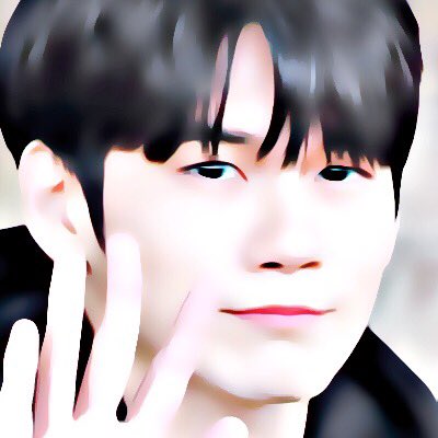 moonstruck,👨🏻🚀🌖 tweet media