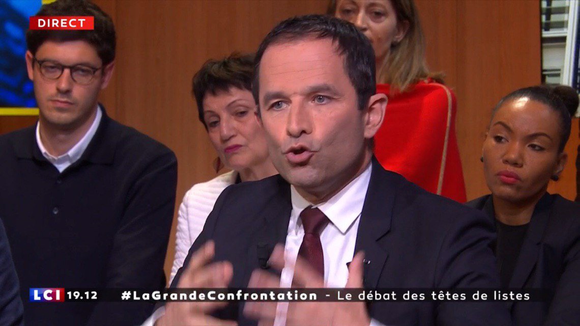 . @benoithamon 'Comment on fait avec la Hongrie ? Nous avons au coeur de l'Europe un poison nationaliste, qui commence par s'attaquer aux  migrants et ne s'arrête jamais.'
Pour une Europe digne le 26 mai #PrintempsEuropéen #LaGrandeConfrontation #ViveLEuropeLibre