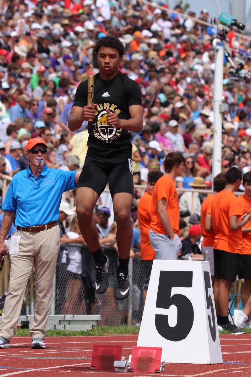 PrepRunningNerd's tweet photo. 450 Class A boys State photos at https://t.co/9BQWho3bTM 
@fhstigersports 
@LinksAthletics @lswathletics @MWestXC @OPSCHSAth @OmahaNorthSS @NPHSTrack @TrackKearney @KnightsTandF @ElkhornPS_ESHS @WearPurpleBGOLD @papiosouth @MillardNorthHS @lnsathletics @burke_XCTF @LE_Track https://t.co/iMW2bEdd0a