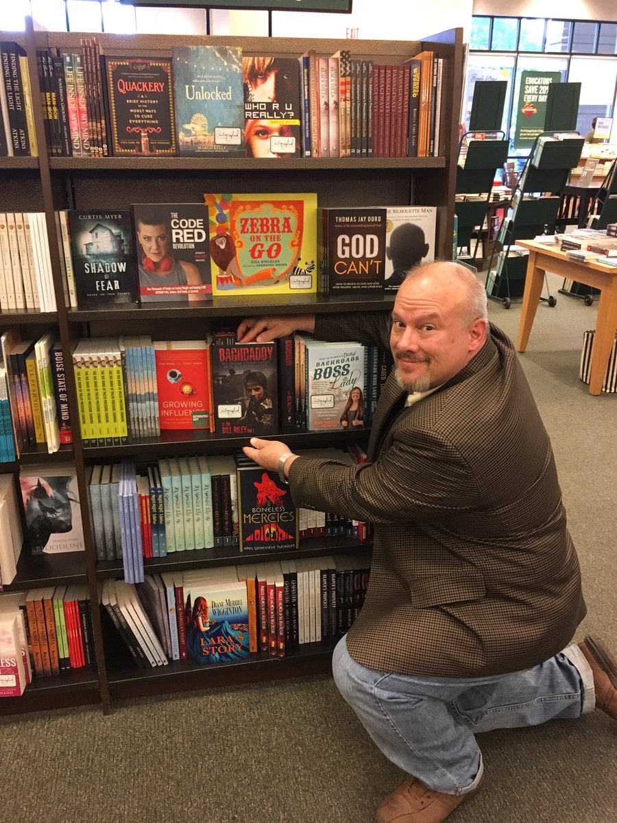Thank you all. I had a great turn out for my #baghdaddy launch #barnesandnoble 🚀

I signed the few copies that were left and they gave me a couple of great spots. If you missed the launch you can grab a copy here 😀 

#veteran #memoir #boise #boiseevents #persiangulf #survivor
