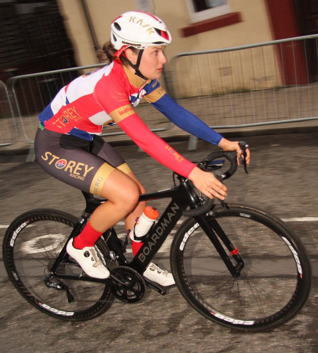 BJ13Fur's tweet photo. @StoreyRT in Durham @TourSeries https://t.co/jkUKCbISWr