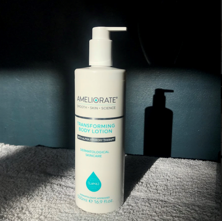 AHA-based body lotions are one of the biggest beauty trends of 2019 and @goodhousekeepinguk has selected #TransformingBodyLotion as one of their favourites! Have you added it to your whole-body #skincareroutine yet?
📸: @rebeccacohen_