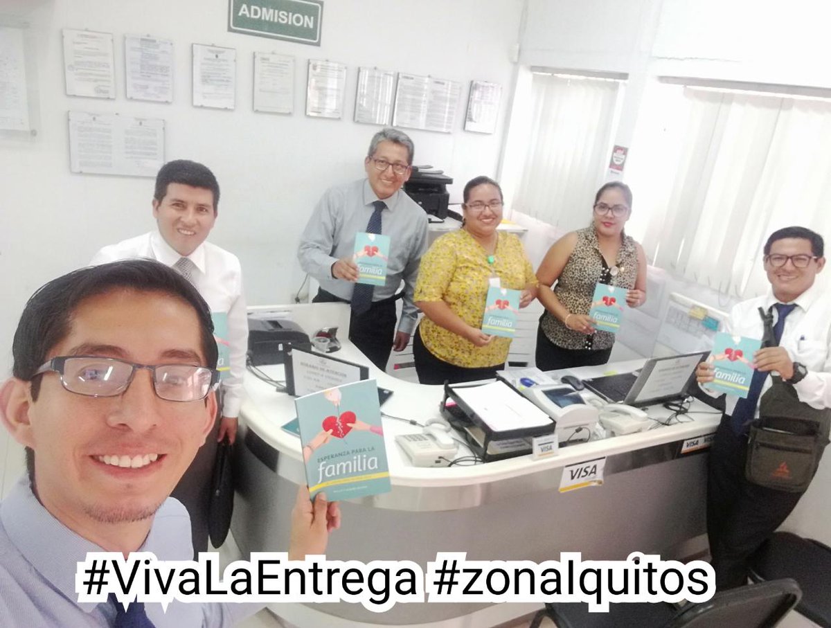 Hoy la zona #Iquitos entregó libros de #EsperanzaParaLaFamilia en las clínicas y hospitales. #ImpactoEsperanza #VivaLaEntrega #MOP #Imparables 😀❤️ <a href="/AdventistasUPS/">Adventistas Perú - UPS</a> @mcoaugarte <a href="/EnzoChavez/">Enzo Chávez</a>