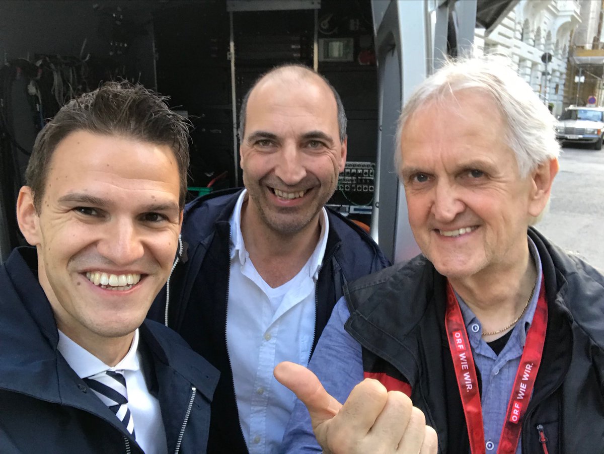 Live-berichterstattung ist teamwork: heute unermüdlich an meiner seite kameramann guido harisch und aut-operator fritz werdan - ohne euch wär das nicht möglich gewesen... tausend dank!