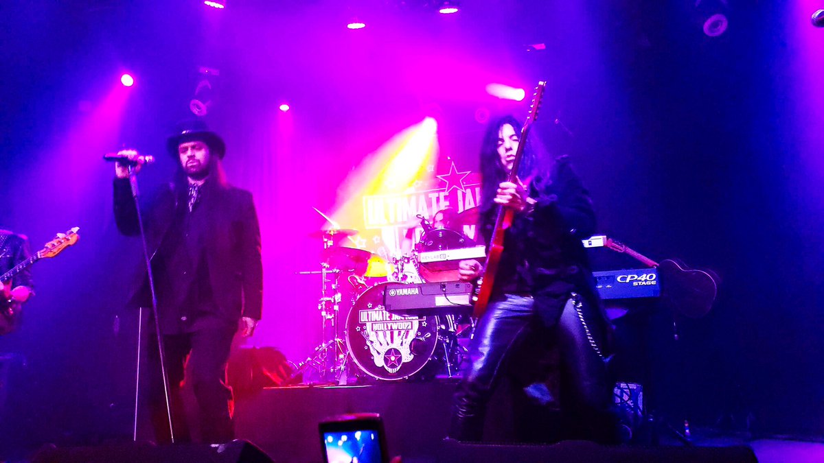MikeCampese's tweet photo. A very cool pic from the Ultimate Jam at the Whisky! #mikecampese #ultimatejam #jamofthrones #Gameofthrones https://t.co/qJXh7MjzdF