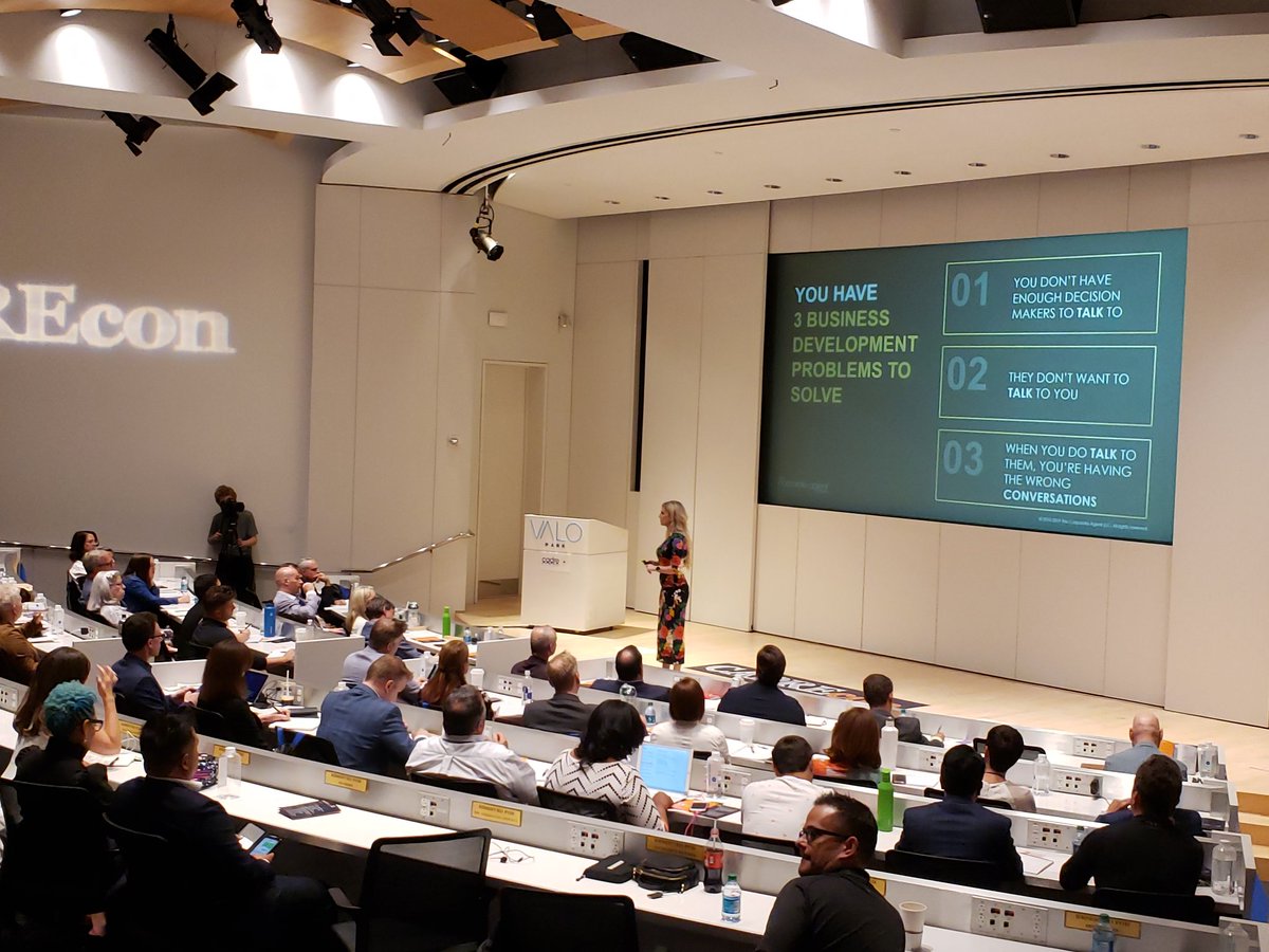 melanietc's tweet image. The @AngeliqueRewers killing it at #CADREcon teaching all of us how to land corporate clients! @cadredc #UnNetworking