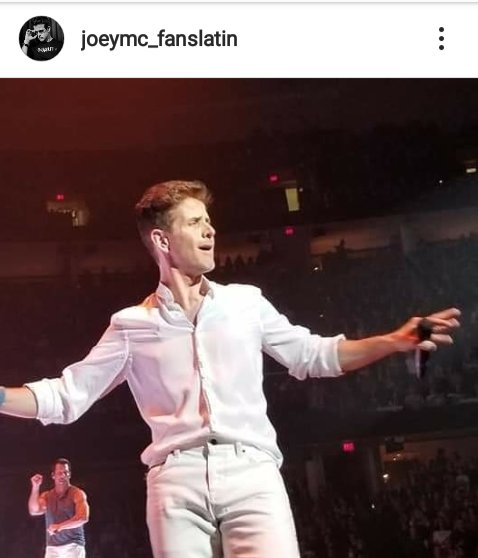 RockinRachi92x's tweet photo. The endless amount of pics in my camera roll of Joe in this white f*cking shirt... 🔥😍 (I doubt any of you #JoeGirls mind lol 😉😏) #ManCrushMonday #JoeyMcIntyre #NKOTB #mixtapetour2019 #MixTapeTour #MacThread #BHLove (📷: credit to owners!) https://t.co/XDR92wSVHe