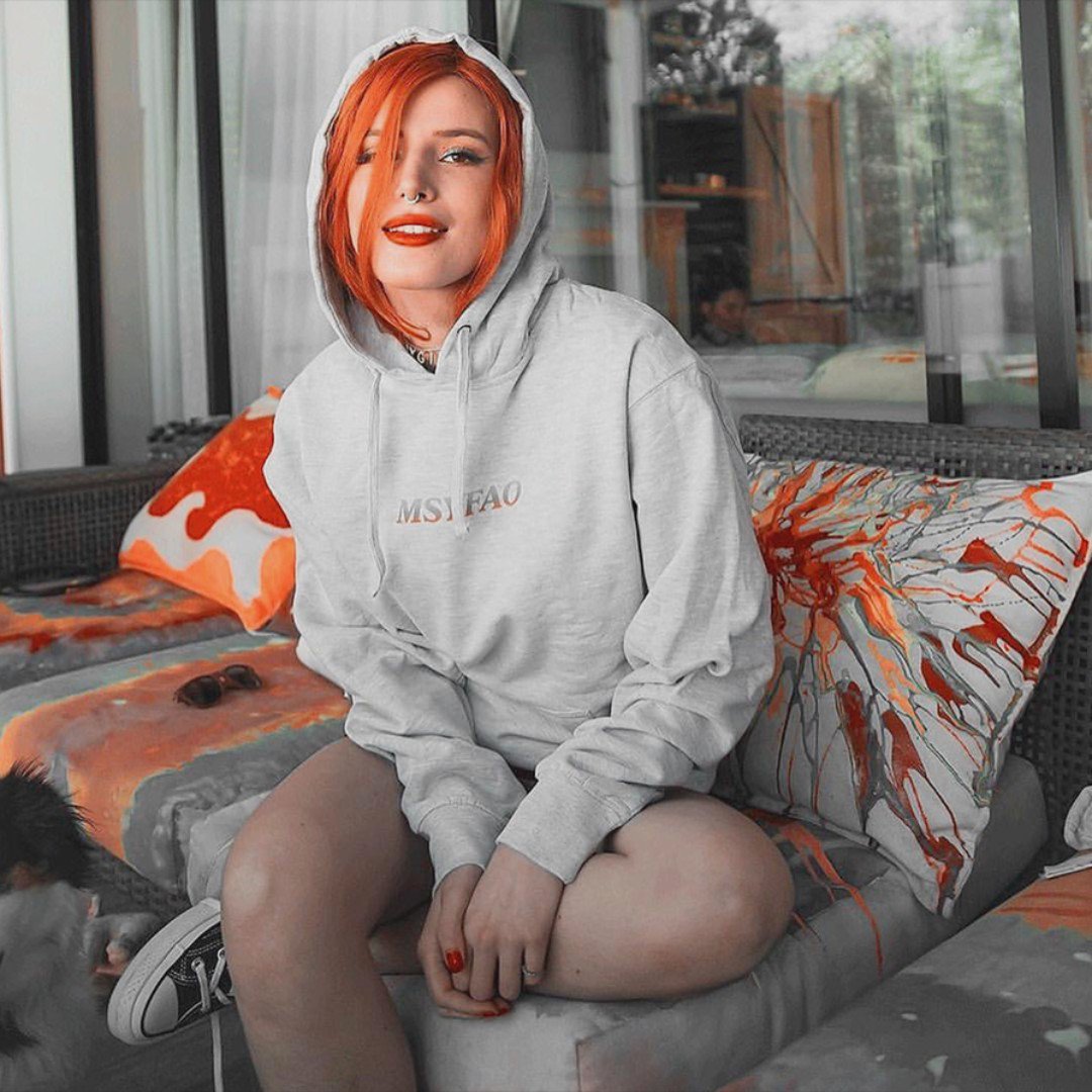 thornebybella's tweet photo. Happy Monday babes! @bellathorne #ThornebyBella https://t.co/LI4m48yW5g