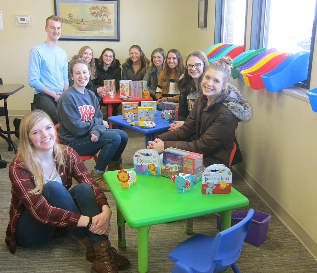 Reach Out and Read tweet media