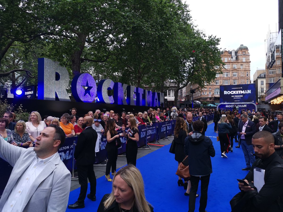 CapitalBarriers's tweet photo. #Rocketman film premiere. It's all glitz n glam this evening #barrierman @CapitalBarriers #paramountfilms #eventprofs https://t.co/MI1X0W4cyT