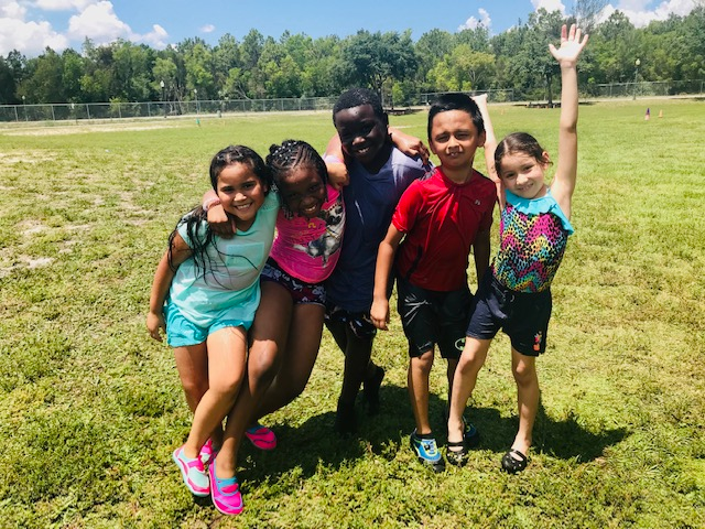 ColonialElem's tweet photo. More fun at Water Day! #summerisaroundthecorner #loveleeschools #leetweets #eagles #colonialelementary https://t.co/N04LNMpf7S