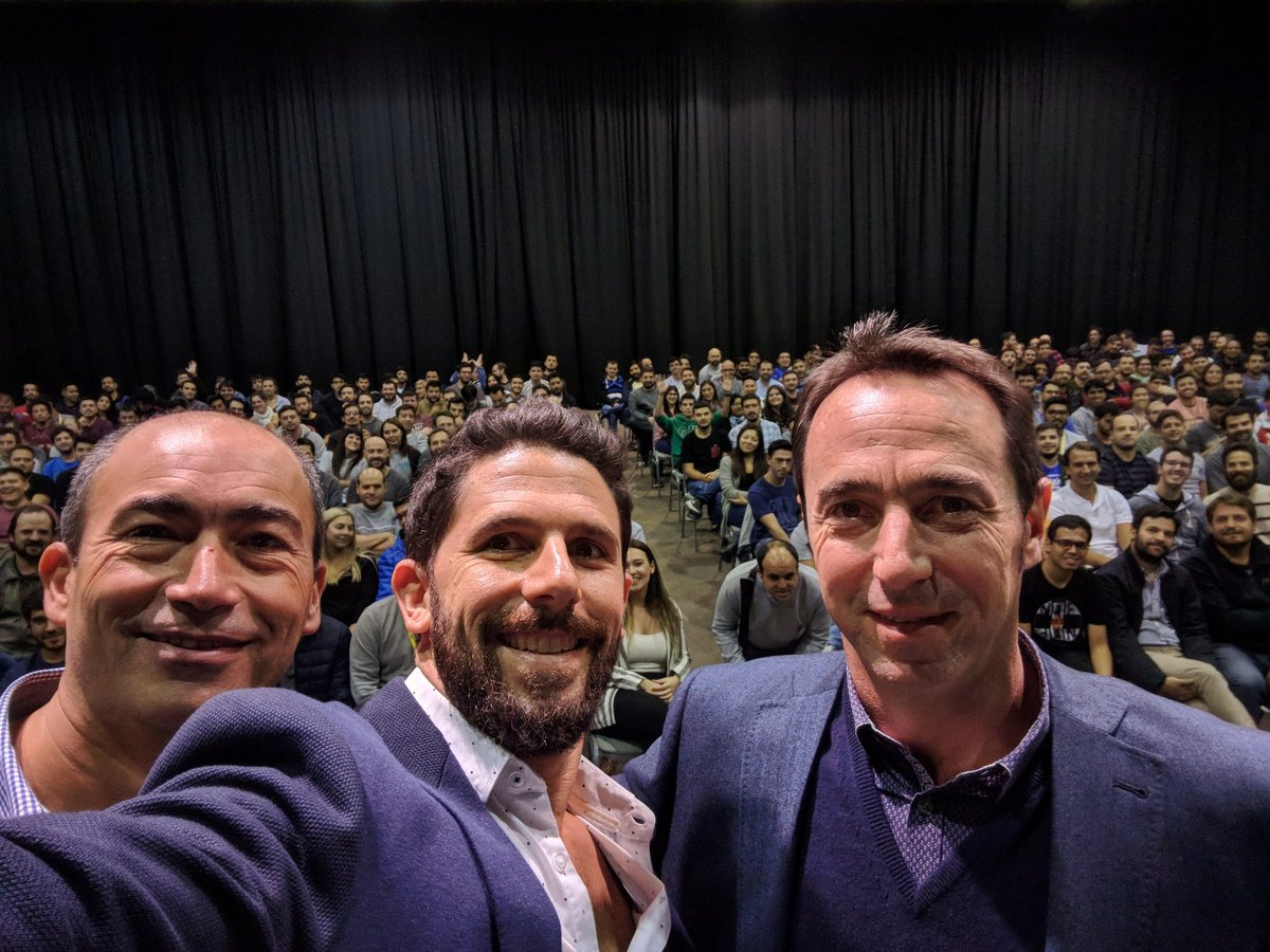 drabinovich's tweet image. Hoy inauguramos 3 nuevos pisos en el Centro de Tecnología @MercadoLibre en Córdoba. Llegamos a 500 colaboradores (10x crecimiento en 6 años), y seremos muchos más!