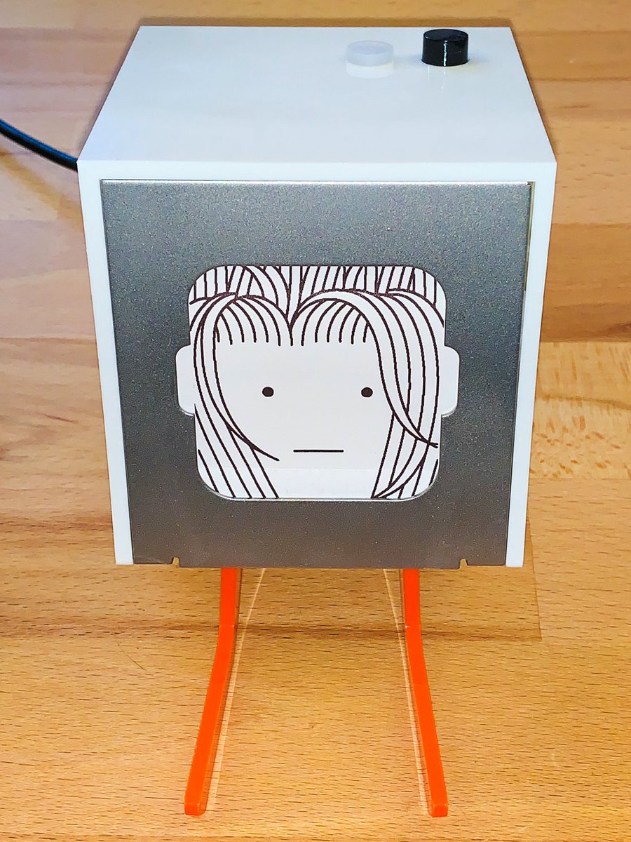 metawops's tweet photo. Ach wie schön! Der #LittlePrinter kommt zurück!! 🤩 Ich hab meinen hier immer in Ehren gehalten! 🤗❤️
https://t.co/rQNeq0gP7g https://t.co/oT7ToDjv6L