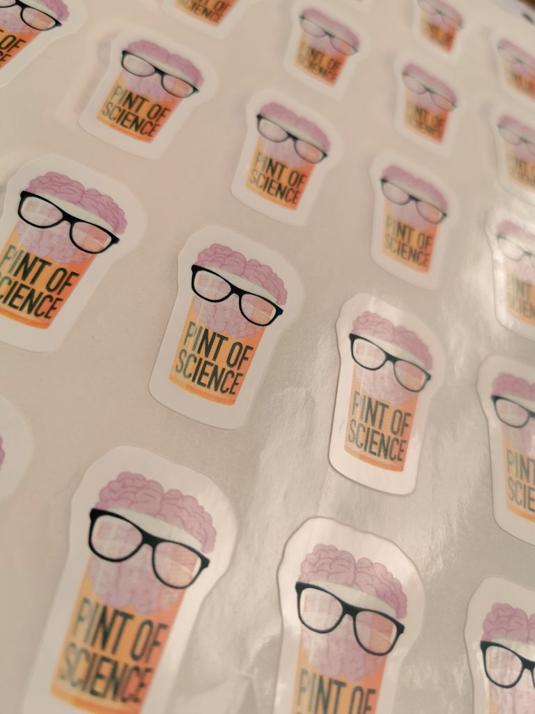 Tickets still available for tomorrow and Wednesday's events <a href="/pintofscience/">Pint of Science UK</a>!
Bit.ly/2PWFBLI 

#pint19