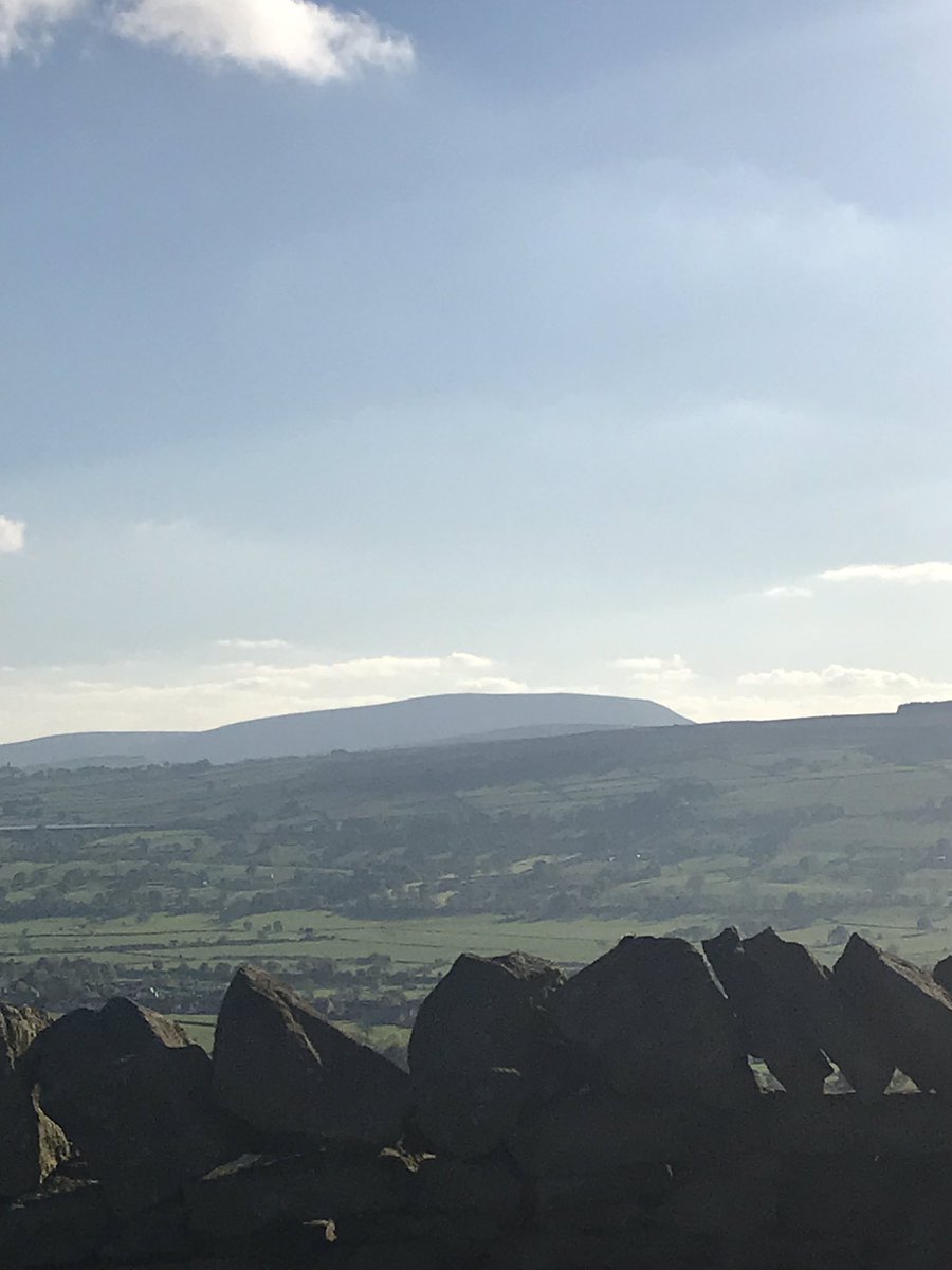 thedeanlangton's tweet photo. Thank you to @cottages4you for hosting the @BusinessPendle Vision Board this afternoon and to @PendleBC for giving this view of Pendle on my way home #visitpendle #touristhotspot https://t.co/k2BdcDjVB6