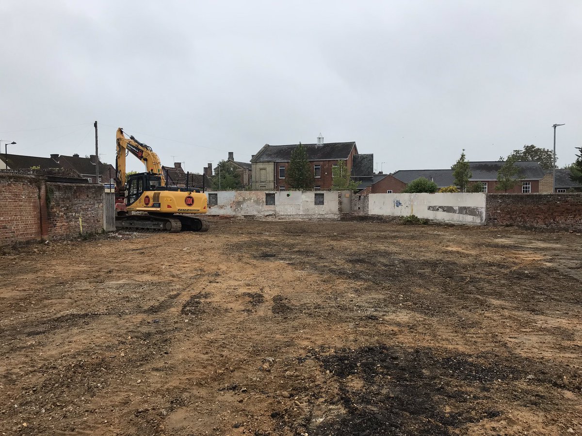 Quality finish by the team, on to the next one <a href="/CDC_Demolition/">CDCDemolition</a> <a href="/CDCEnviro/">CDC_Environmental</a> <a href="/tru7group/">Tru7 Group</a> <a href="/Guynicholls7/">Guy Nicholls</a> <a href="/JakeNicholls45/">Jake Nicholls</a> <a href="/meik1fitness/">Meik Jensen</a> <a href="/whipstreet/">Whip Street Motors</a> <a href="/DavidClarkeCDC/">David Clarke</a> <a href="/mark65re/">mark emeny</a> <a href="/Chinny63549321/">Chinny</a> #eastangliasno1 #truplant #strongertogether #supplychain