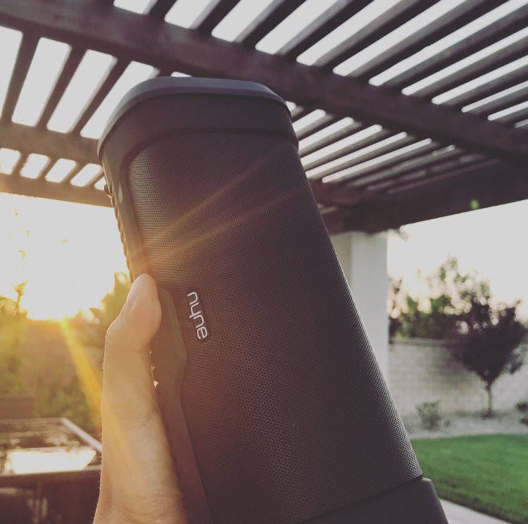 NYNEAudio's tweet photo. What's a good song to listen to while watching the sun rise?

#nyneboost#nynespeaker#bluetoothspeaker#sunrise#sun https://t.co/KQuASCgBX8
