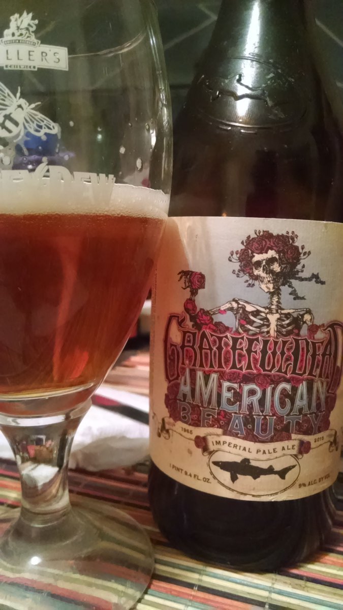 pintaperfectamx's tweet photo. Una deliciosa Imperial Pale Ale de @dogfishheadbeer del 2015.
Si señor! https://t.co/9ozKppuHOh