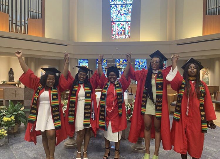 bsu_sj's tweet photo. 🎉With the caps tossed and the tassels moved, we’re signing off for the last time. Congrats to the graduating class of 2019! 👩🏾‍🎓 https://t.co/1FakNDC8m0