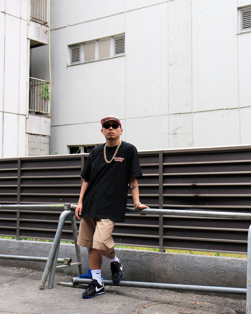 walkinstore's tweet image. LockerRoom KYOTO

『Style Up』

「BORN X RAISED」
GATEWAY DRUGS TEE

「STAMPD」
MORNING STAR SHORT

「Von Dutch」
TRUCKER HAT -PINK CAMO-

「GOLDEN GILT」
Gold Necklace

#bornxraised #stampd #chrisstamp #vondutch #goldengilt #lockerroom_kyoto