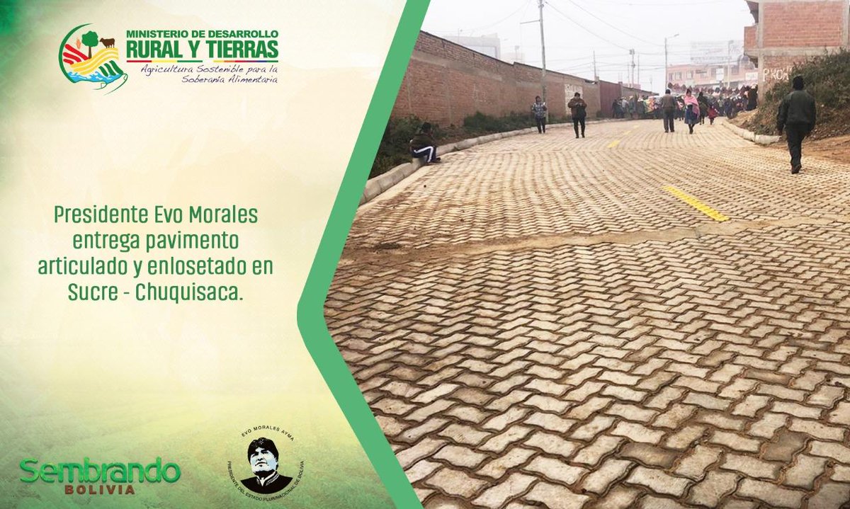 madretierrabol's tweet photo. Presidente @evoespueblo en la entrega del pavimento articulado y enlosetado de 235 cuadras en beneficio de la población del distrito 3 del municipio de #Chuquisaca https://t.co/uVMEFj535p