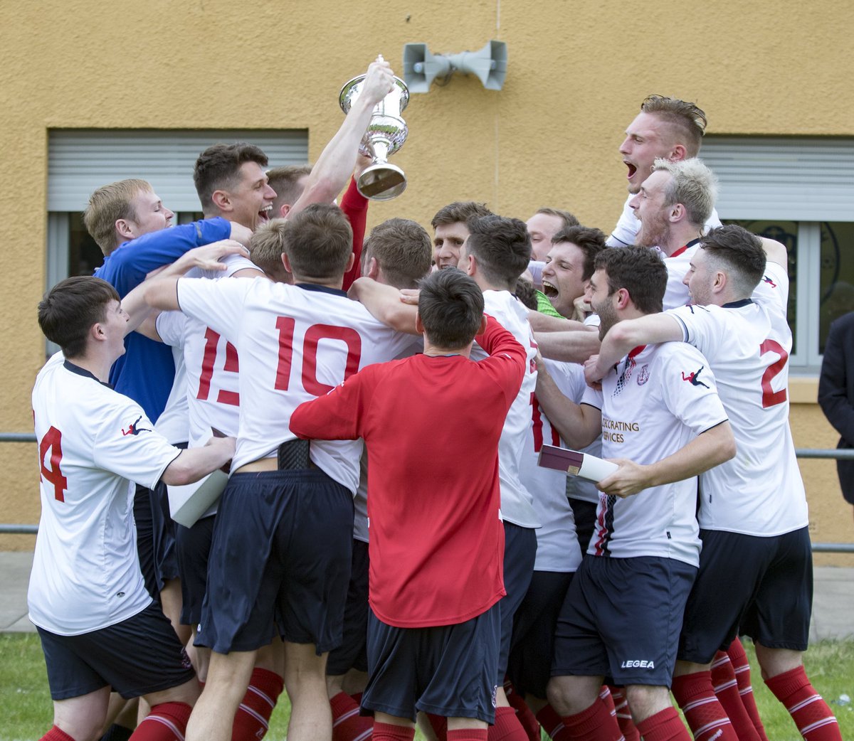 20-5-18 🏆 the best day in my life and in my career it’ll now ⚽️ thanks everybody ❤️ #PB7 <a href="/csstrollers/">Civil Service Strollers FC</a>