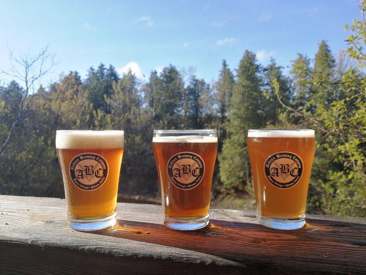AshtonBrew's tweet photo. Sun's out, beer cold, patio set up & our doors are open!!! 11am- 10pm!!! Our current seasonals: RyePA, Springbok & Blueberry Wheat 🍻🙌 #ashtonbrew #alehouse #jockriver #ottawavalley https://t.co/cpCGHdlXBH