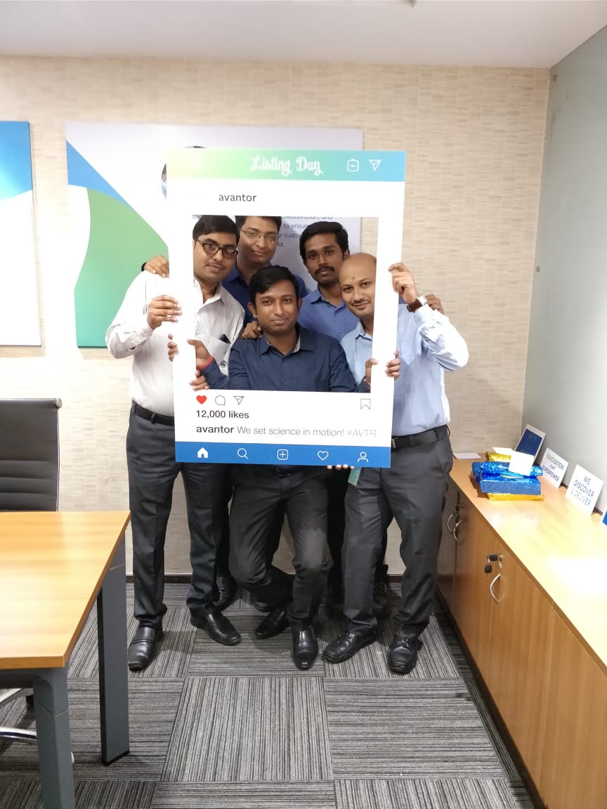 dsantu_dgp's tweet photo. Moment of Pride....listing day #AVTR #settingscienceinmotion @Avantor_News congratulations to all and one. https://t.co/H4Y8N1pbIA