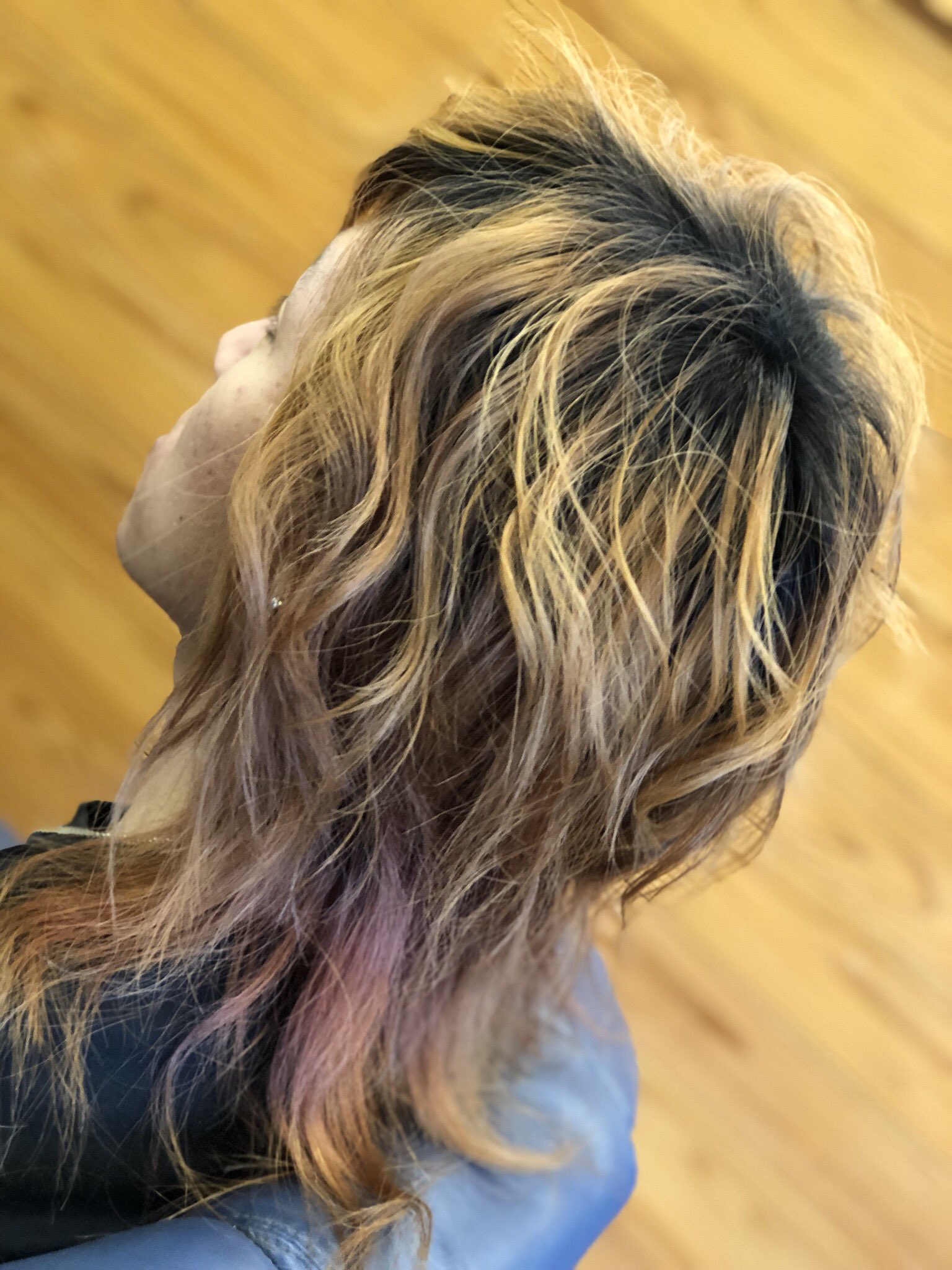 تويتر ヘアーサロン Jaune なりたい自分に على تويتر メンズマッシュウルフ 長めです マッシュウルフ メンズマッシュウルフ ビジュアル系 ブリーチカラー 派手髪 T Co Scl6lwirej
