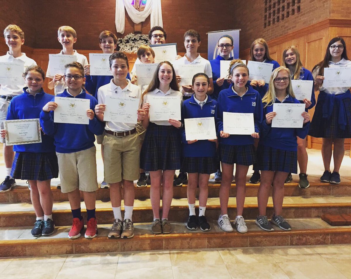 HolyCrossStl's tweet photo. These are the HCA 8th grade students awarded the Presidential Award for Educational Excellence! To receive the award, they must meet a min. (GPA) of 3.5 & reach certain levels on state tests/receive a recommendation from a teacher. 🇺🇸🏆 #hca2019 #hcaann #hcamiddle https://t.co/drnZnVDDo7