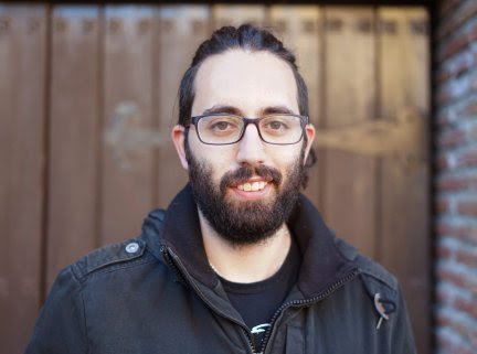 granbibliodavid's tweet image. #Entrevista al #escritor @PabloAcci autor de "Elementos: Baluarte" @Elementosaga publicado por @EdAtlantis en mi #blog LINK: bit.ly/2JQkR7C #lecturarecomendada #librosrecomendados #literaturafantastica #fantasia #fantasy #libros #books #leoycomparto #booktuber #booktube