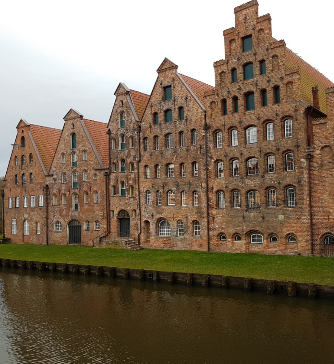 ⓅⒺⓉⒺⓇ  ⓏⓌⒺⒾⓉⒶⓀⓉ tweet media