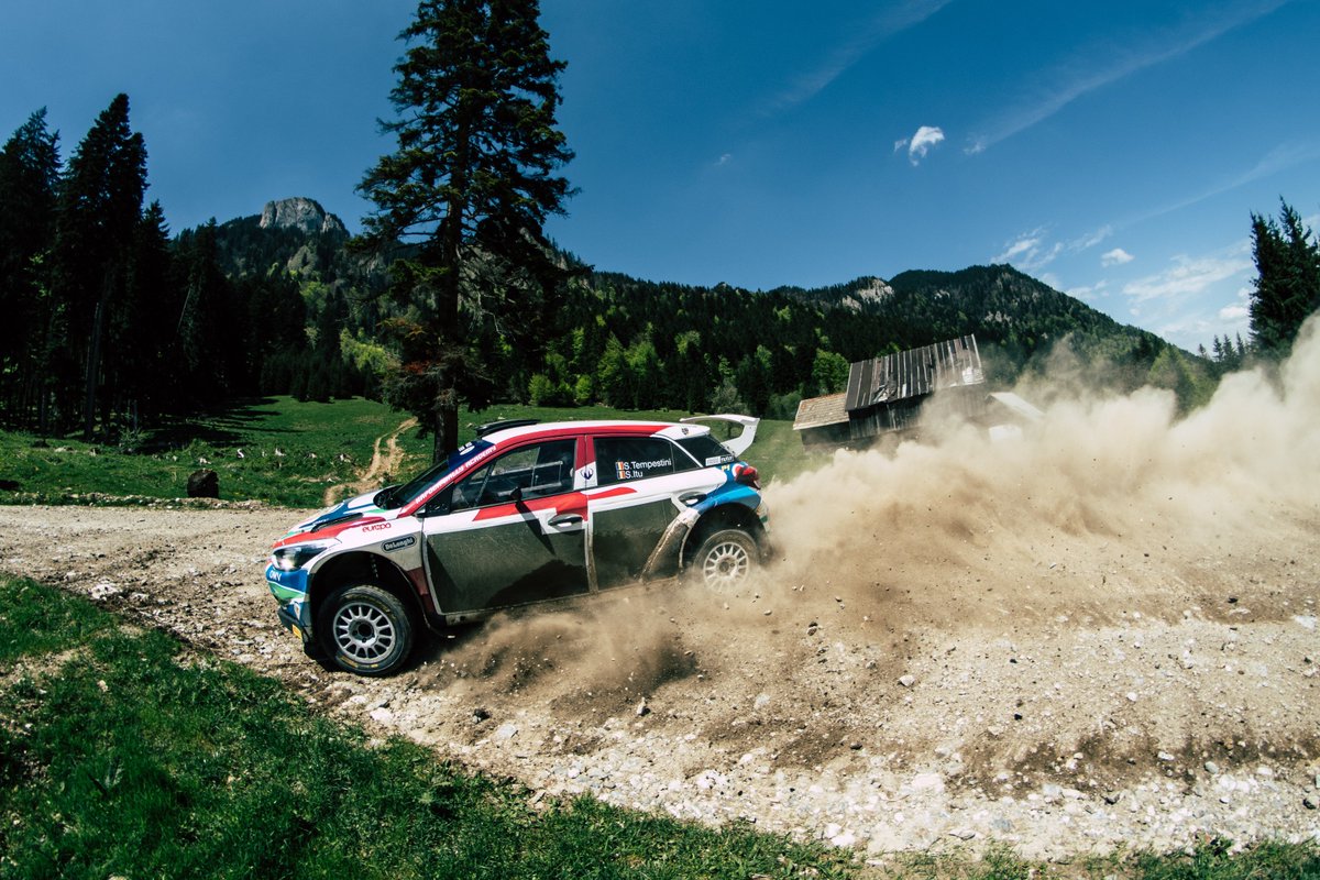 Last week we did some tests, in Romania, with the new car and I enjoyed a lot the feeling I had on the gravel with the #Hyundai i20 R5. We continue to get ready for <a href="/rallydeportugal/">Vodafone Rally de Portugal</a> and this week we race in Arad Rally, stage in the #Romanian Championship. 
#WRC2
#rally