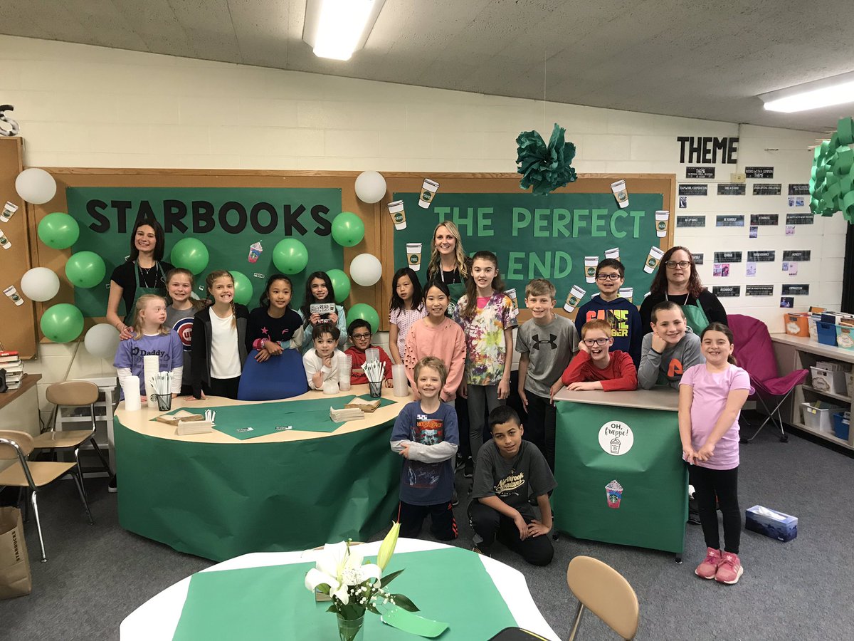 MissRobisons4th's tweet photo. STARBOOKS is open for business! @GoMBStars @D28Northbrook https://t.co/fWuvqpkRET