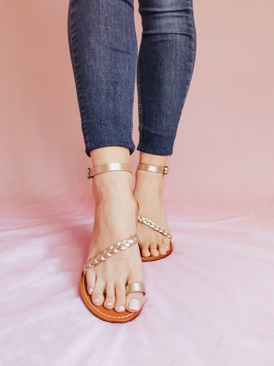 Sharing two sandals I'm wearing non-stop this summer on the blog today! I bought them both at <a href="/Nordstrom/">Nordstrom</a> and each pair is under $100! #ad #nordstrom

Shop the sandals: bit.ly/2VBRwQj
Shop the wedges: bit.ly/2WcWurf
Read the post: bit.ly/2HDgPwB