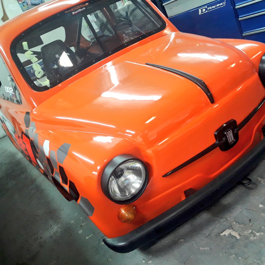 DRacingARG's tweet photo. Mientras seguimos trabajando con los autos de #TopRace, nos llegó este Fiat 600 Funny Car del SR Performance para hacerle unas modificaciones. ¡Gracias Sebastian por confiar en #DRacing! https://t.co/7YlzbYUq2B