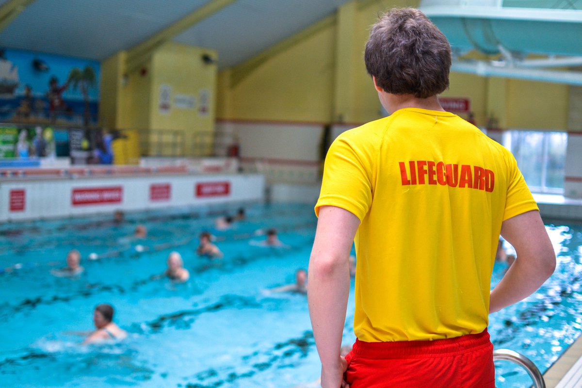 SwimInTenterden's tweet photo. EVER THOUGHT OF BECOMING A LIFEGUARD?.......
next is: 
6,14,20,21,27, 28* July (*exam day)
09:00-18:00
£299 or FREE on offering to work at TLC
16 years contact:
Tara Reid  tara.reid-mccoy@serco.com or call 01580 765 987 for more details! 
 https://t.co/lt6U0XegEF https://t.co/AcXeYPhNsX