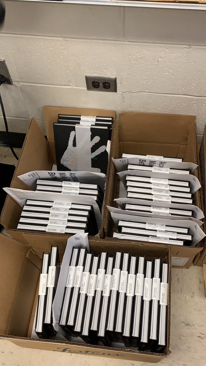 Come get your yearbooks from Mrs.Milev’s room (403)
<a href="/WhiteOakVikings/">White Oak High</a>