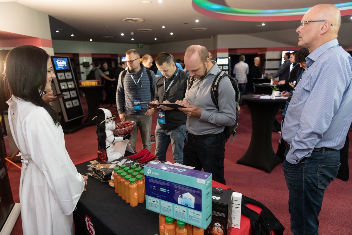 GopasPrague's tweet photo. Podívejte se, jak to vypadalo na konferenci #TechEdDevCon 2019, největší IT události letošního roku! Kompletní fotoreport naleznete na https://t.co/EXj6VEdopZ. https://t.co/YUxVXiprf8