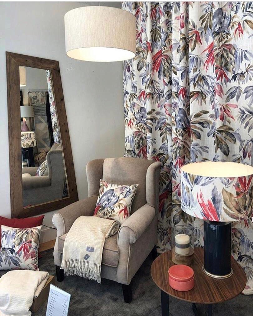 DECORACIÓN CUSTOM LIGHTING 🥰🥰🥰🥰🥰  vidaviluminacion.es #lamparas #pantallasamedida #pantallasparalamparas #lamparasdediseño #lamps #design #designlamp #innovation #diseño #personalizacion #customlighting #lighting #telas #papelpintado #pantallaparalampara