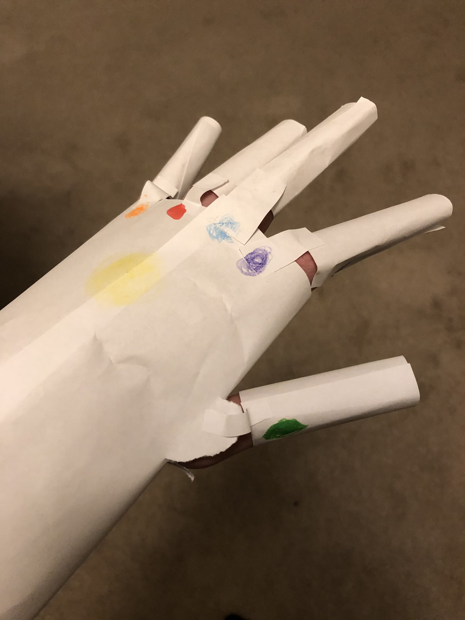 Roblox Minigunner On Twitter I Made An Infinity Gauntlet Out Of A Piece Of Paper - roblox minigunner twitter