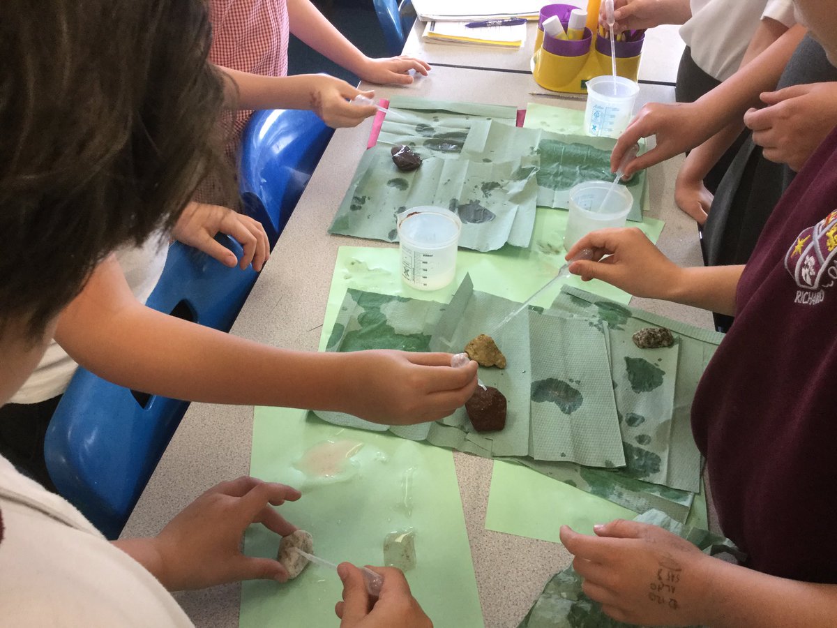 RCS_MapleClass's tweet photo. A great afternoon investigating the properties of rocks. Are they permeable or impermeable? What about their density? How durable are different rocks? What information about their features can we find in books and testing our knowledge on the BBC rocks quiz. @PeleTrust @RCS_main https://t.co/zpm9UBScQS