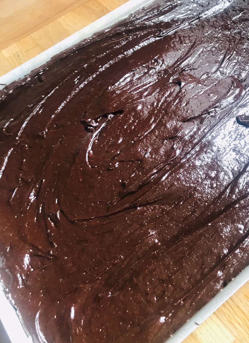 BakedByRomanos's tweet photo. The chocolatiest Salt Brownie 🍫
#chocolatebrownies #browniedechocolate #belgiumchocolate #cambridgefood #localfood #bakingcakes🍰 #huntingdonfood #lovefoods #browniesofinstagram #cateringevent #localbusiness #localcaterer #supportyourlocalbusiness #supportindependents https://t.co/FiKd6Mewqp