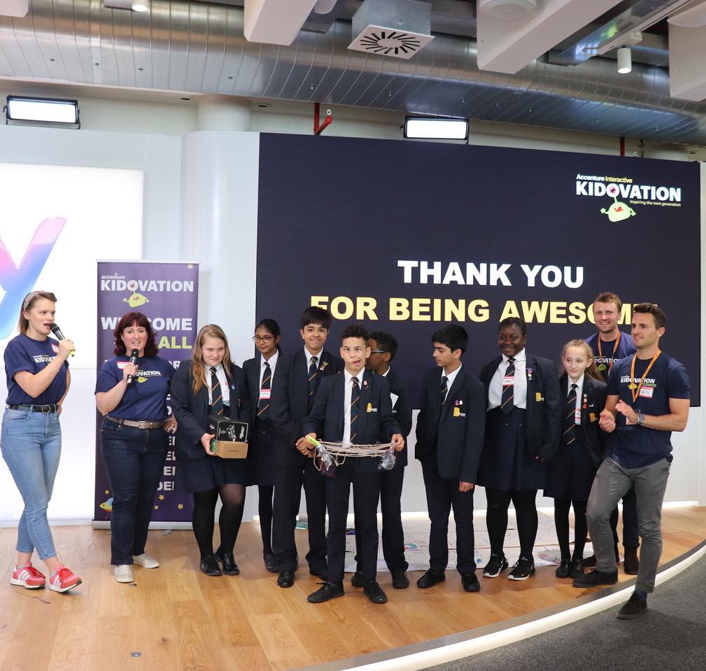 KidovationLife's tweet photo. And it’s a wrap! It was an amazing day full of #laughter, #innovative ideas and #collaboration. Our winner is a solar powered ocean plastic harvester! Well done team 7 👏🏻👏🏻👏🏻@AccentureUK @SkyNews @SkyCorporate @SkyOceanRescue https://t.co/sRzgMtGk1G