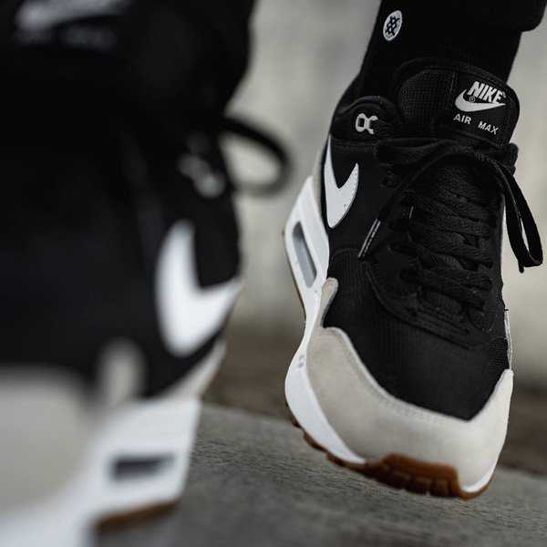 nike air max 1 black white light bone