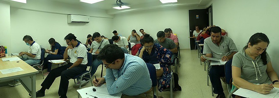 EsapSantander's tweet photo. #Informativo 21 Estudiantes se preparan para las Pruebas Saber Pro

Es de interés de la territorial Santander, que la comunidad estudiantil base fundamental de la ESAP, se sientan satisfechos y vean con beneplácito que el nivel académico va en ascenso . https://t.co/M8ESANKmim
