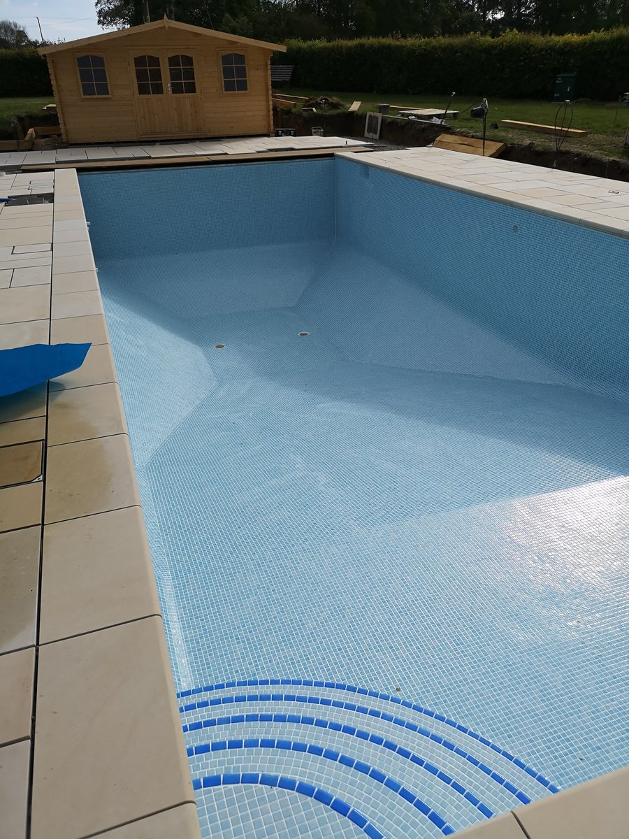 Roblowetiling's tweet image. Pool completed last week in Suffolk. Using @ezarri mosaic and @ARDEXUKTiling adhesive and grout.