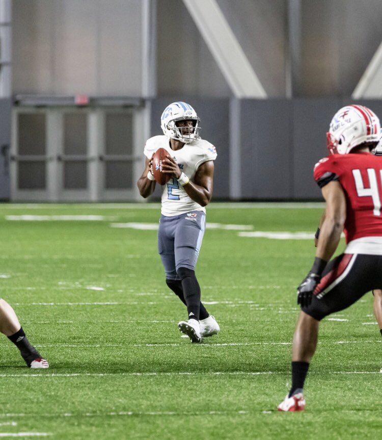 TheChozenHump's tweet photo. 🚨NEW FILM ALERT🚨 
YCF Spring 2019 Practice 

#Football #XFL2020 #NFL #OTAs #CFL #XFL #QB #Gunslinger #NFC #AFC #YourCallFootball

https://t.co/2m5wREZYkW https://t.co/zuYKbR4rKn